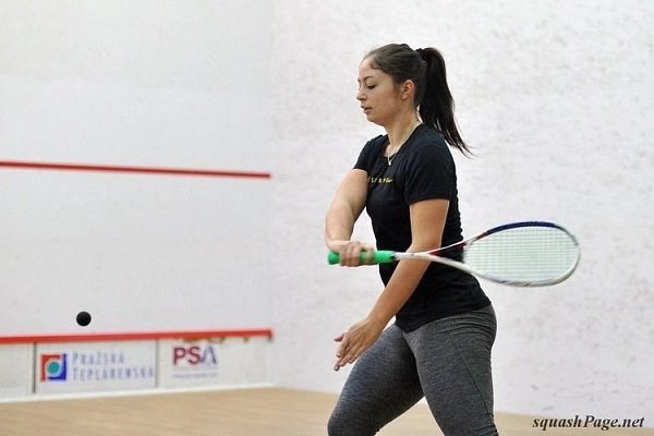 Aneta Kumstová squash