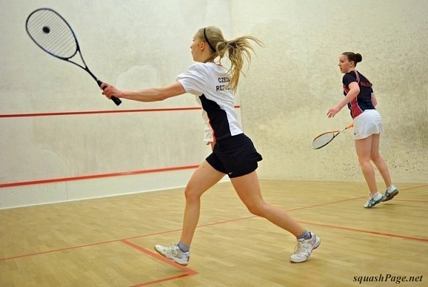 Anna Klimundová squash