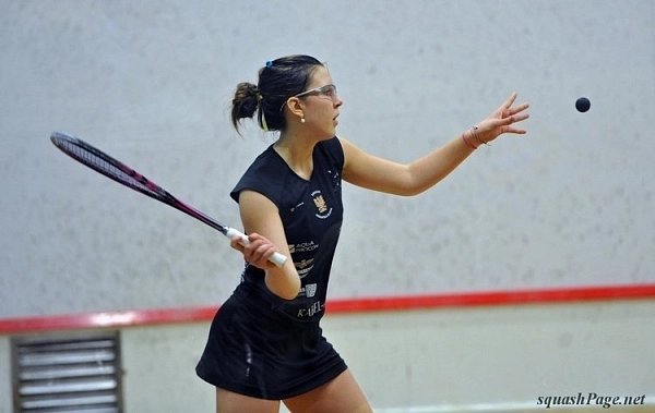Karolína Holinková squash
