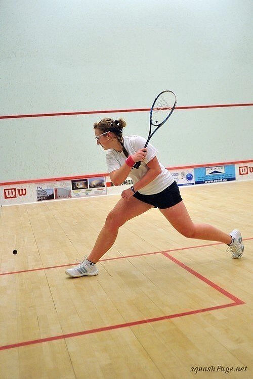 Dominika Kejíková squash